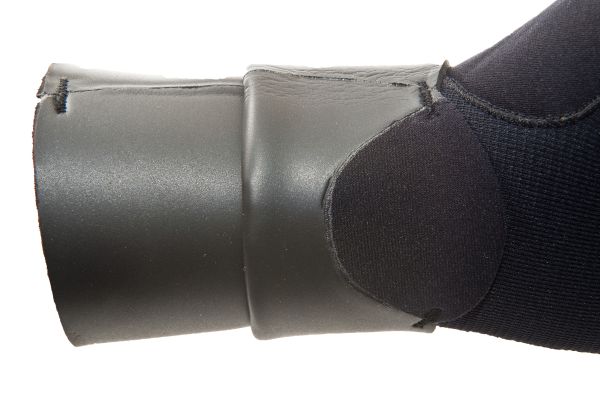  Sargan 9 , 3-      ,     .