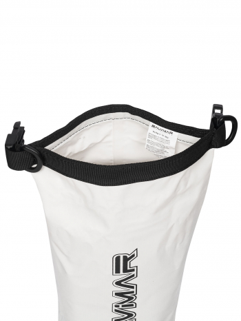  Salvimar 5 .    ,        .