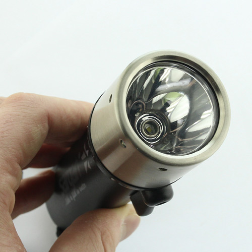  Sargan  220  .   ,        .