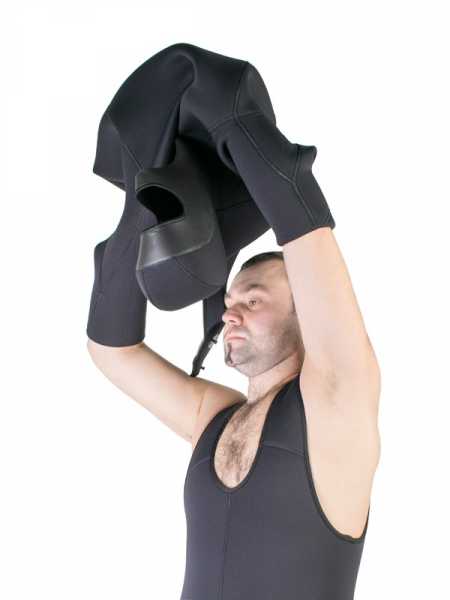  Scorpena RedLine 7    ,        .