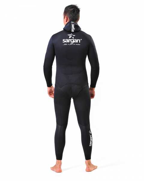  Sargan  9    ,     .