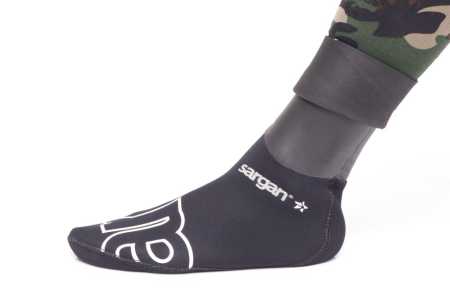  Sargan   5    ,     .