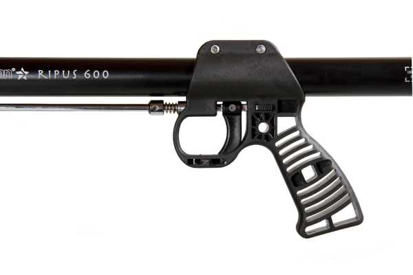      sargan  (60 )   ,     .