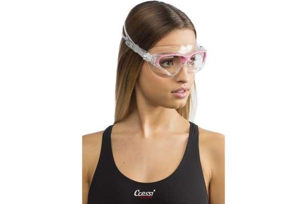  COBRA Cressi   ,     .