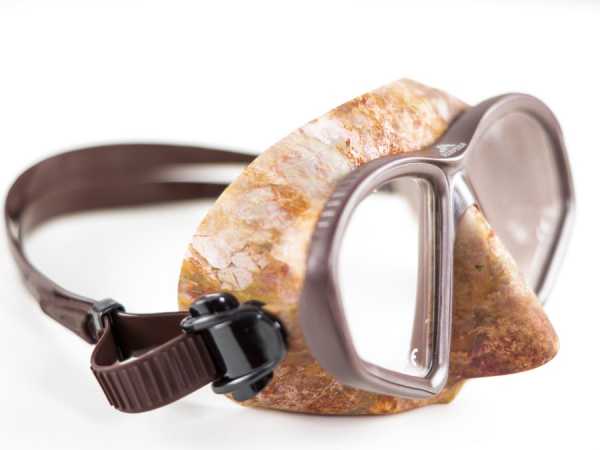 ����� Scorpena M2 ���������� ��������(Camo) ��� ��������� �����, ������ �� ������ ���� � �������� �������� �������.��