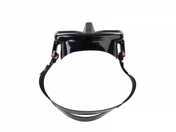 ����� Scorpena RedLine Omega ��� ��������� �����, ������ �� ������ ���� � �������� �������� �������.��